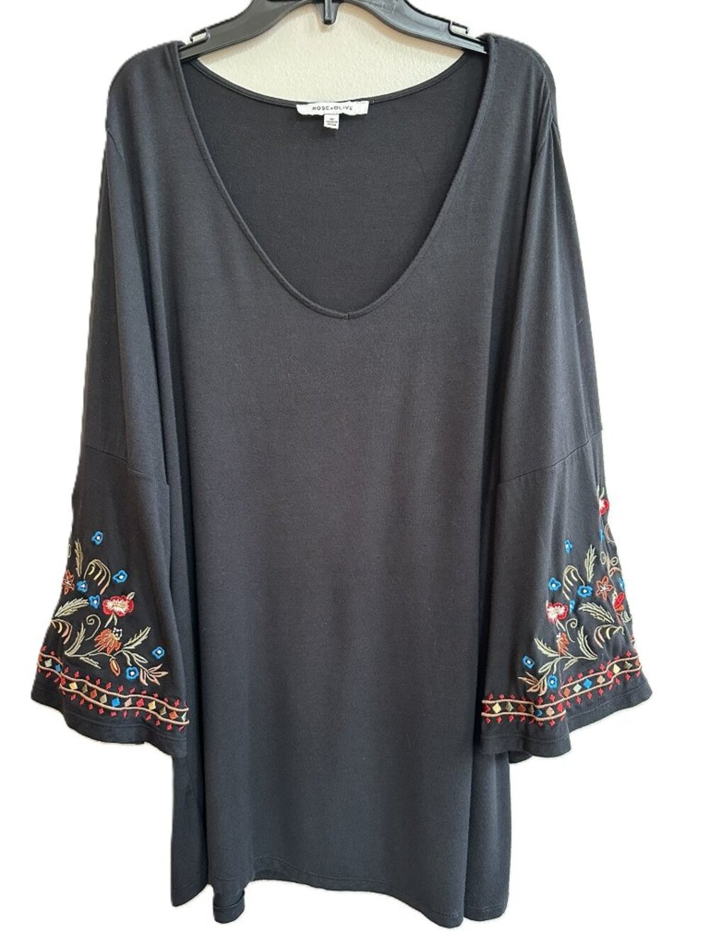 Embroidered Black Tunic Top Women's 1X 3/4 Length Sleeves Rose + Olive BOHO